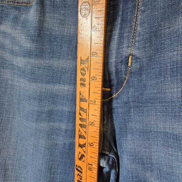 EUC LEVI'S MID RISE SKINNY STRETCH JEANS SIZE 12 SHORT / W31 / L30 - Picture 16 of 16